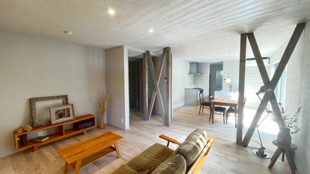 狭山市柏原中古戸建 リビング