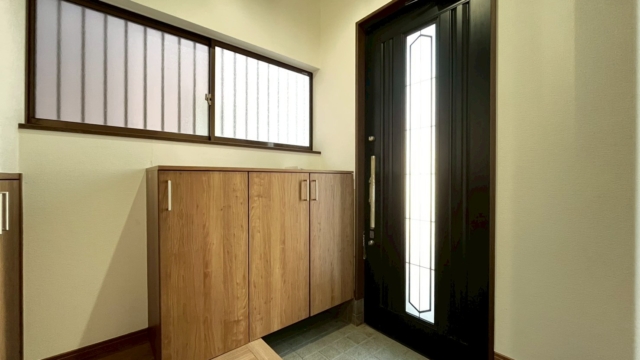 中古戸建・的場3期・1,990万円・中古戸建的場　玄関内