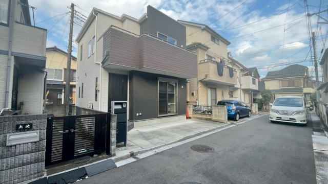 埼玉県川越市大字砂　戸建て　外観遠目